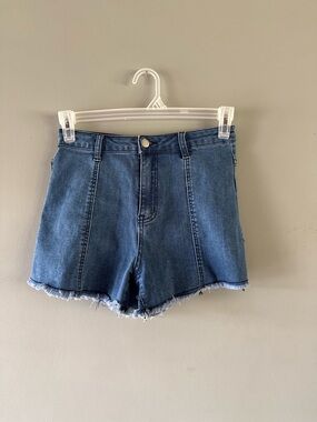 Wisteria Lane Classic Denim Shorts with red star patches